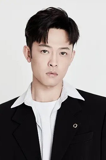 Equus as 李明亮 in The Wings of the Songs