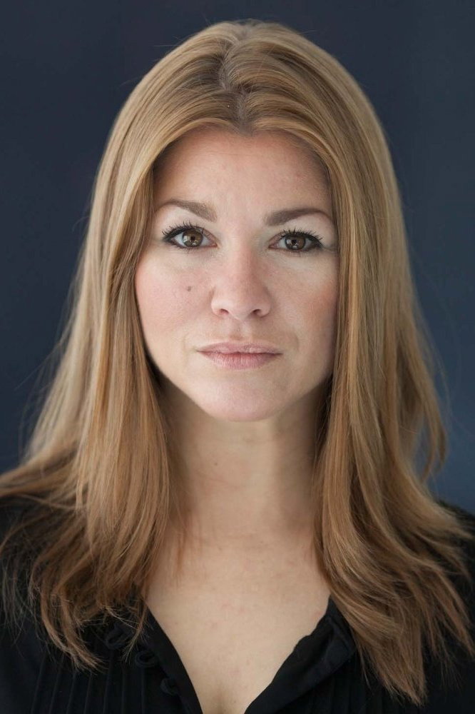Magda Rodriguez as Ruth in The Riddle
