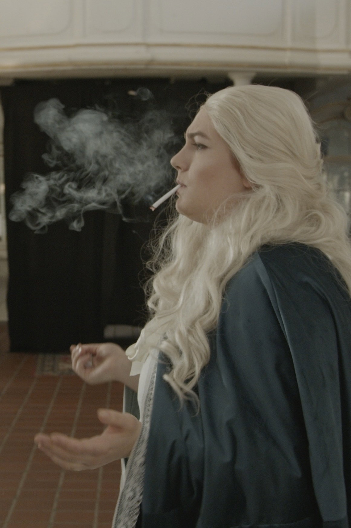 Anna Sinkemat as Ronja in Lingua Amoris