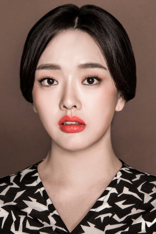 권소현 as Hwang Bun-hong / "Pink Finger" in Spirit Fingers