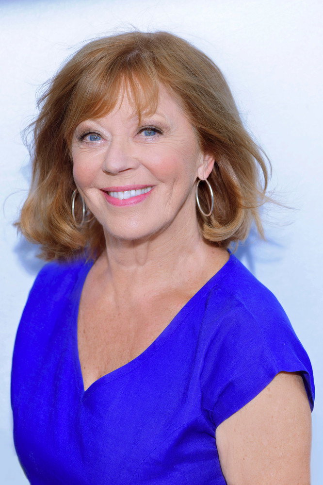 Lill Lindfors as Agda Levin in P & B