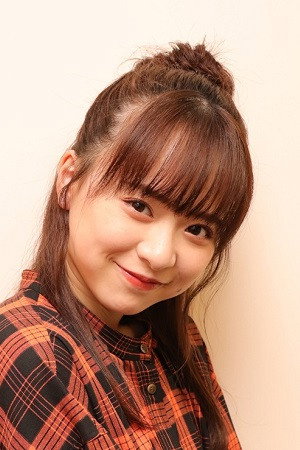 倉野尾成美 as Kaede Sasakawa in Ichiban aitaihito