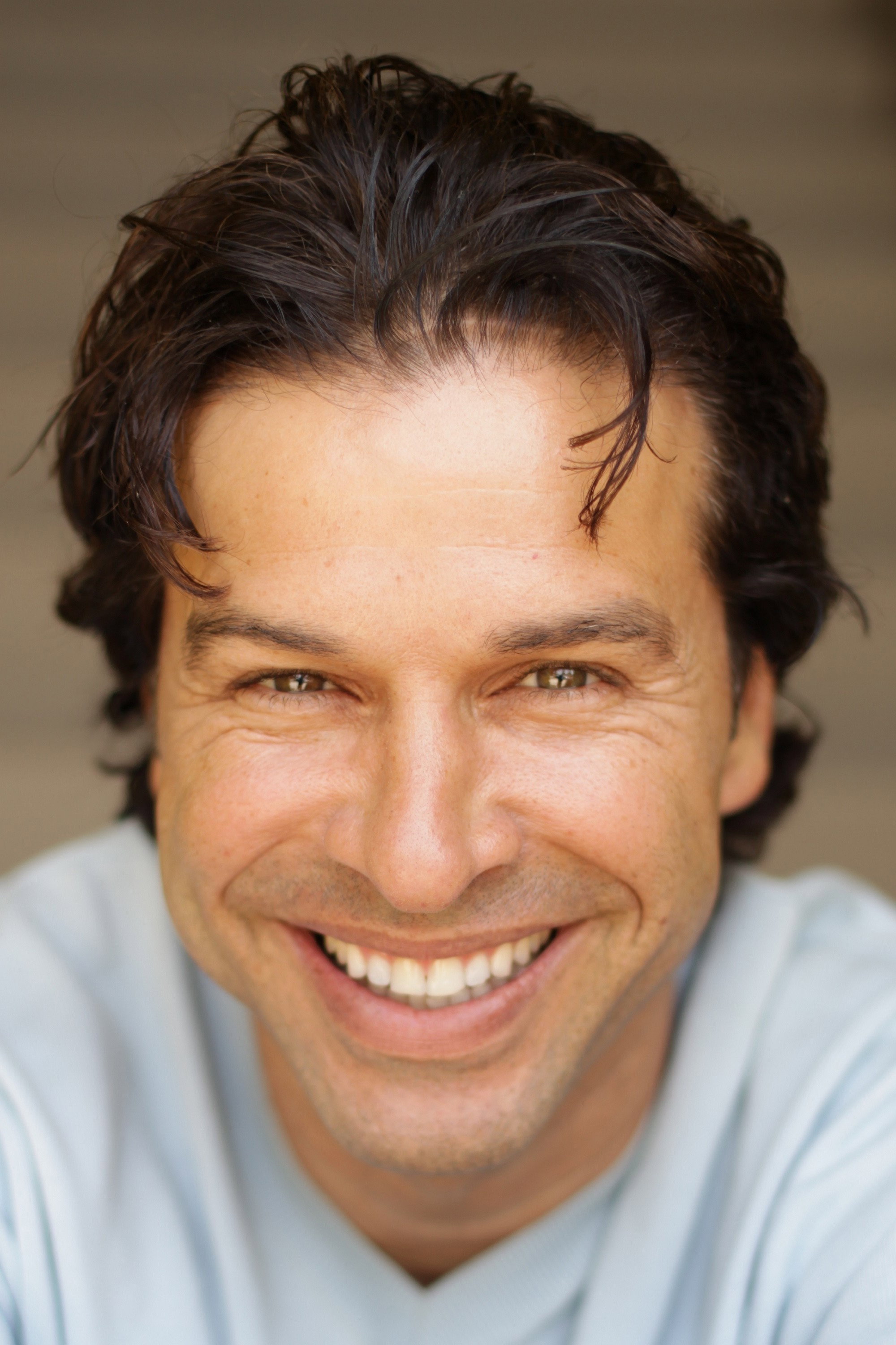 Christopher Maleki as Benyamin in The Two Thieves