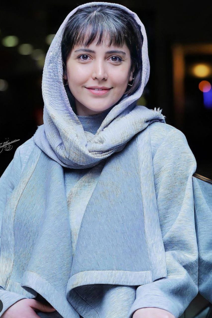 Shabnam Ghorbani as Taraneh in The Year of Cat