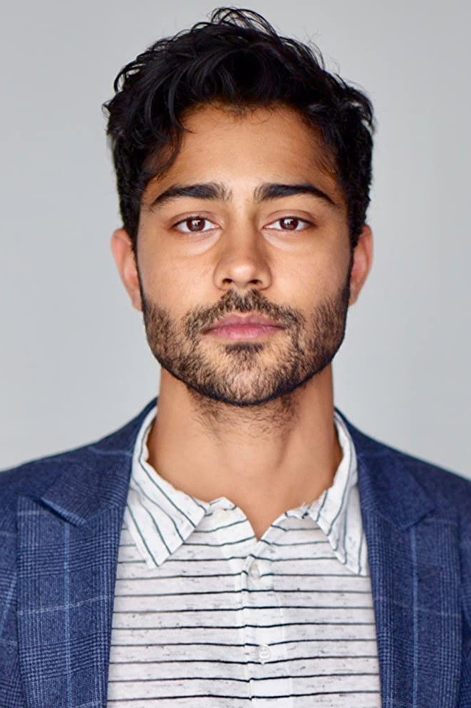 Manish Dayal as Devon Pravesh in The Resident