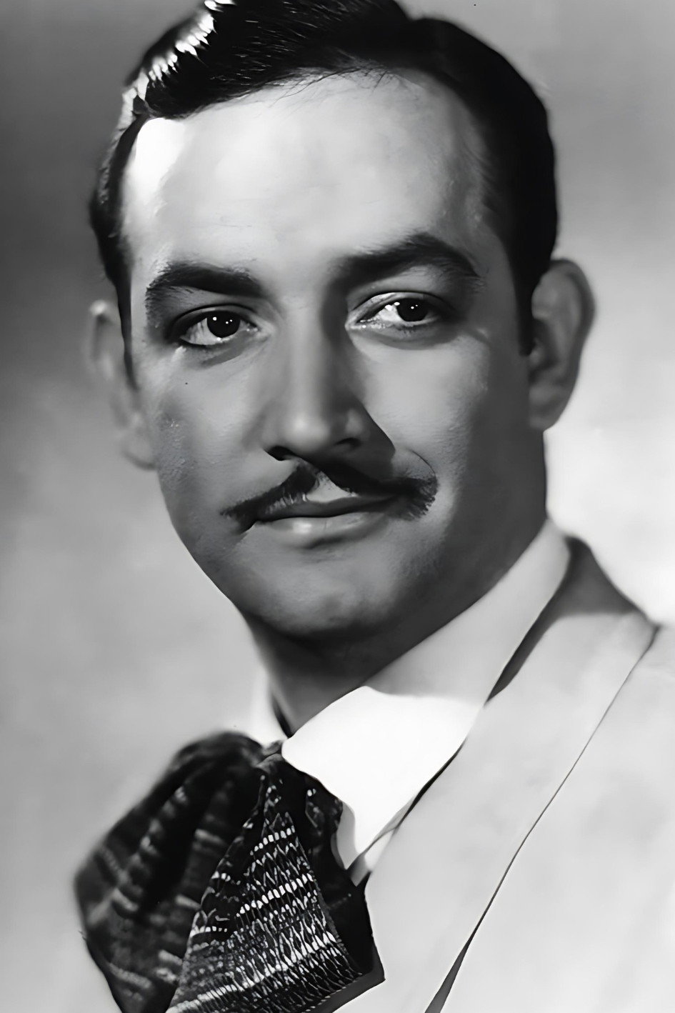 Jorge Negrete as José (as George Negrete) in Fiesta