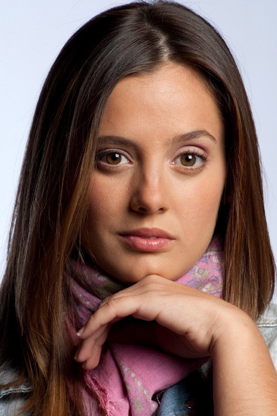 Camila López as Catalina Valdivieso in La Nany