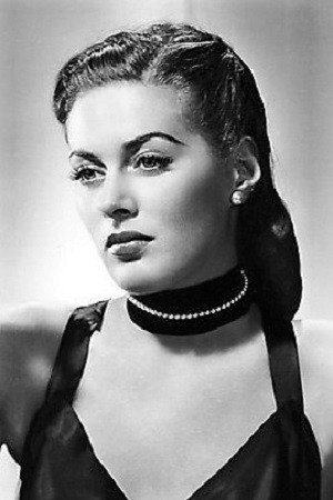 Ramsay Ames as Laura in Follow the Boys
