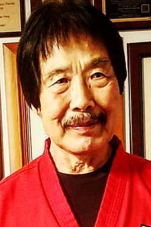 Tiger Yang Cheong-Woo as Thunder Pai in Warriors Two
