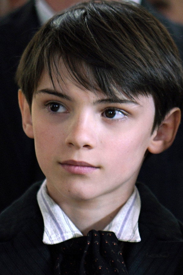 Félix Bossuet as Sébastien in Belle and Sebastian: The Adventure Continues