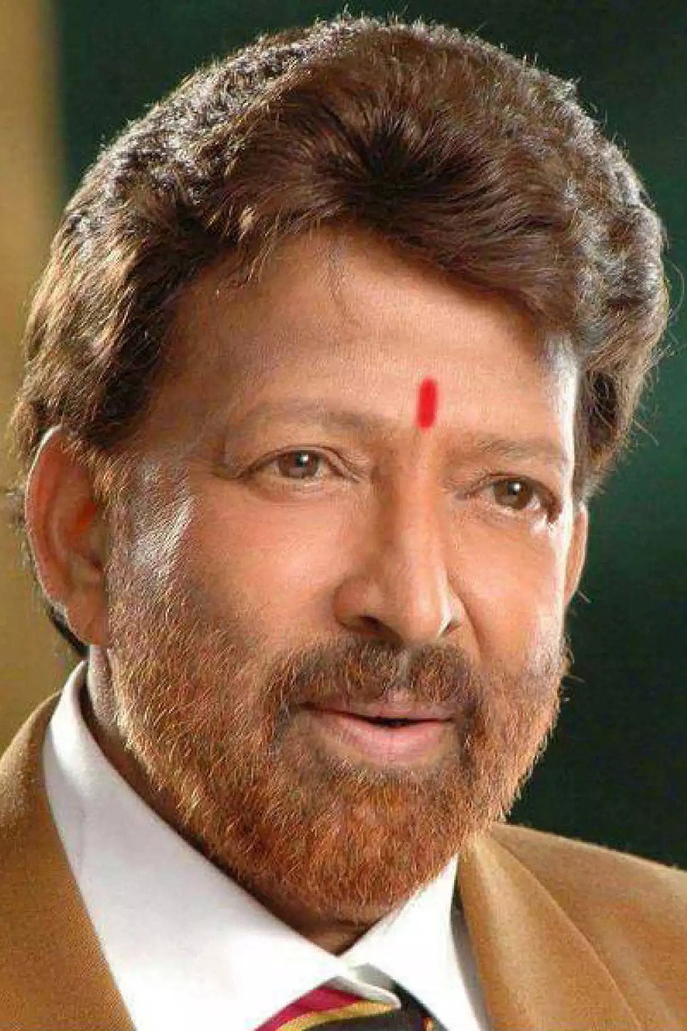 Vishnuvardhan as Ramachari in Naagarahaavu