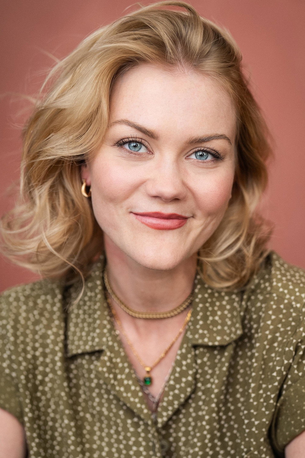 Shelby Alayne Antel as June in June