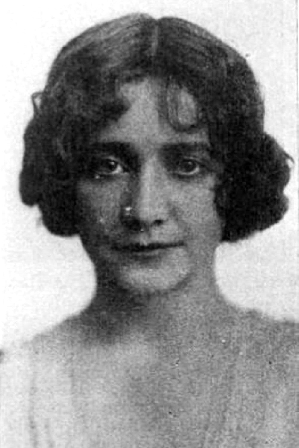 Bliss Milford as Daisy in What Happened to Mary
