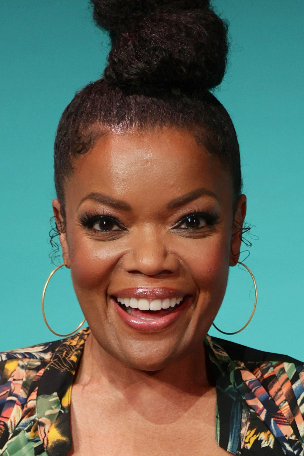 Yvette Nicole Brown as Cookie (voice) in Pound Puppies