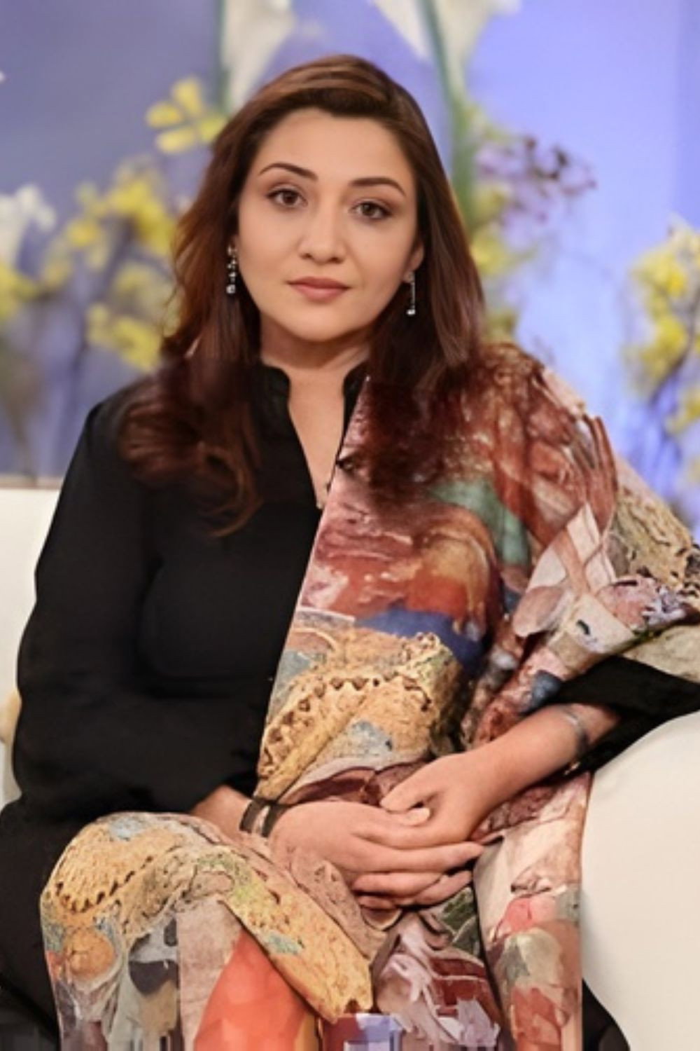 Nadia Afgan as Tehniyat Shuja Ahmed " Tanno " in Kaala Doriya