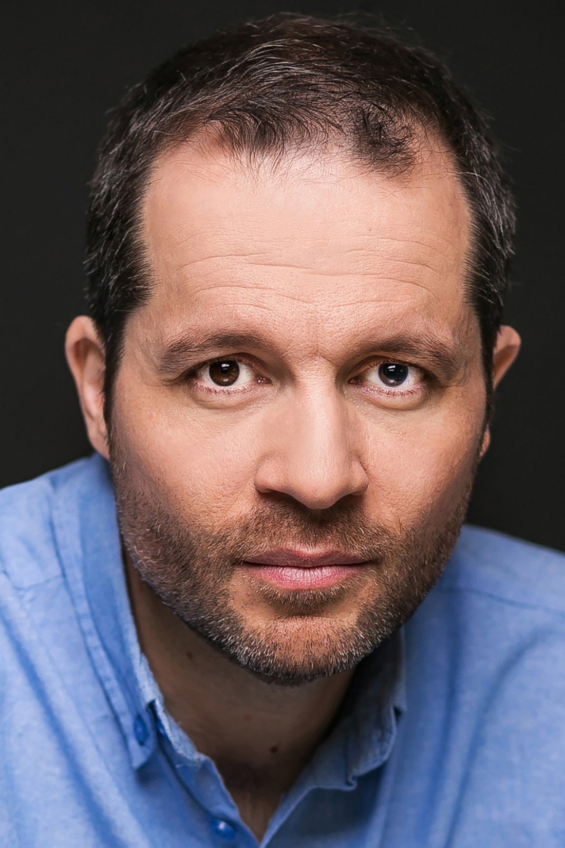 Mohsen El Gharbi as Pascal in Les Mal-Aimants