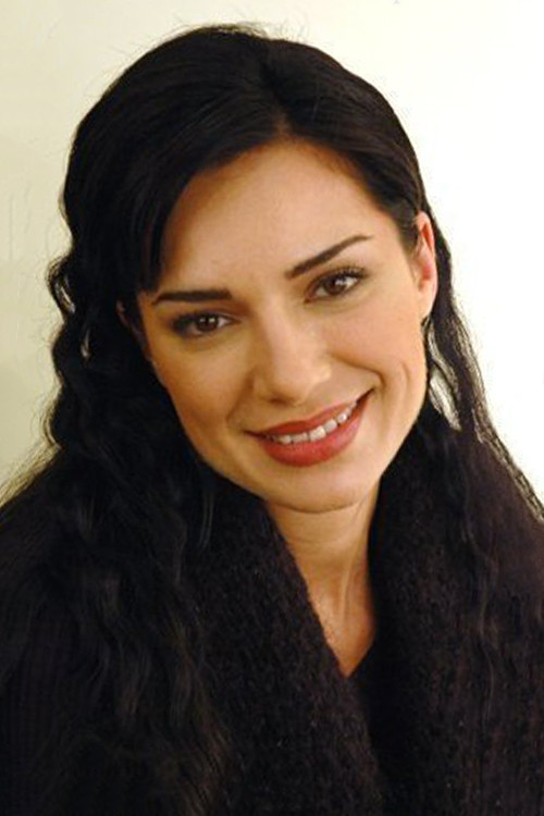 Eyşan Özhim as Bahar in İyi ki Varsın