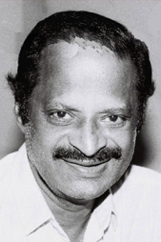 Kaduvakulam Antony as Sankaran Nair in Moodalmanju