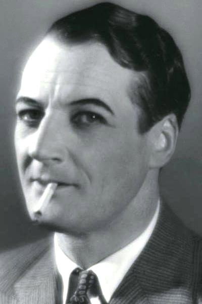 Edgar Hansen as Artist Ewald Madsen in Peter Andersen
