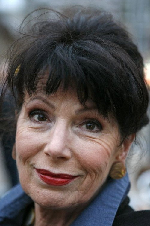 Sjoukje Hooymaayer as Dr. Lydie Van Der Ploeg in Zeg 'ns Aaa