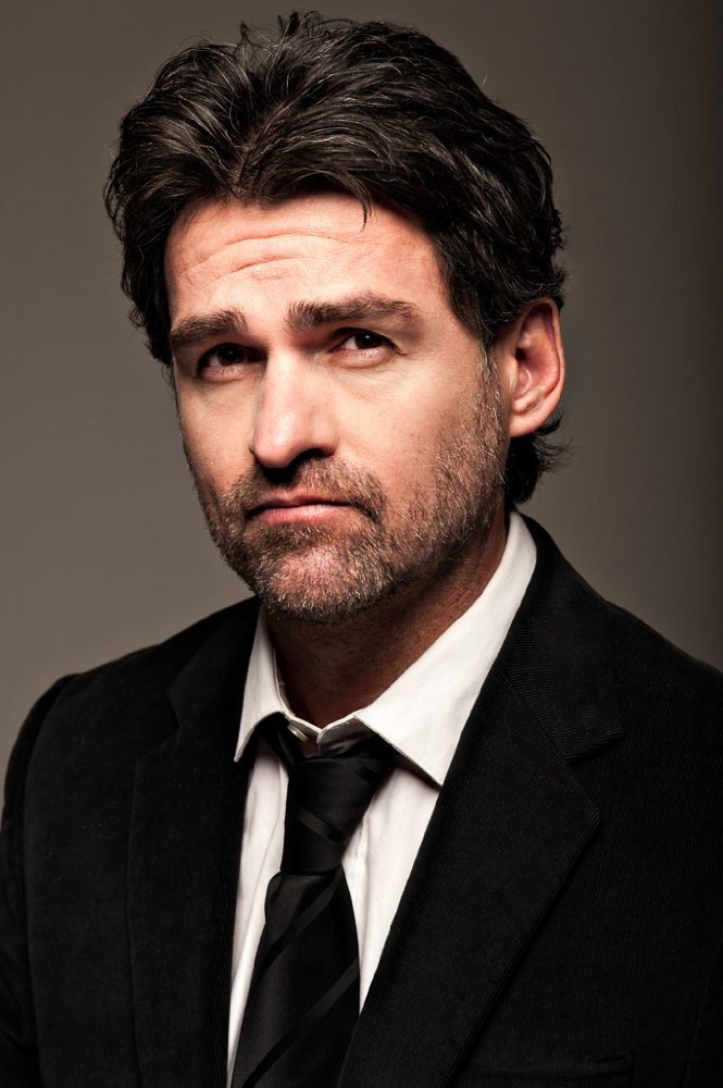 Marty Lindsey as Detective Joe Briggs in Unfollower