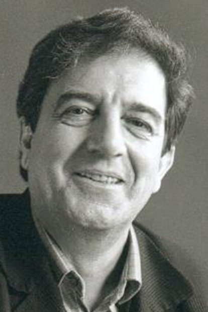 Sid Ahmed Agoumi as Hamid in Gourbi Palace