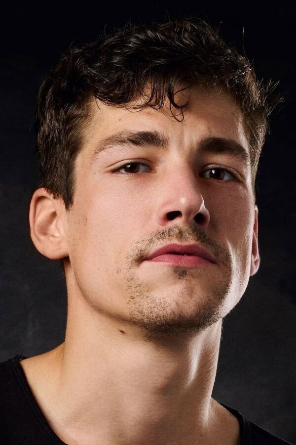 Max Gehrlinger as Basti in On the Brink