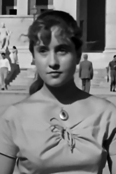 Βαλεντίνη Ρούλη as Kitsa Mengoula in Come in, Kitso!