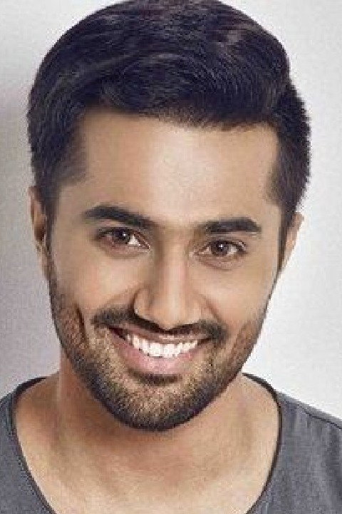 Vishal Karwal as Veer in 1920 London