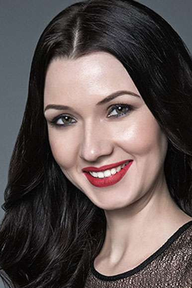 Yuliya Zelenskaya as Sidekick in Vitaliy Versace's Aladdin