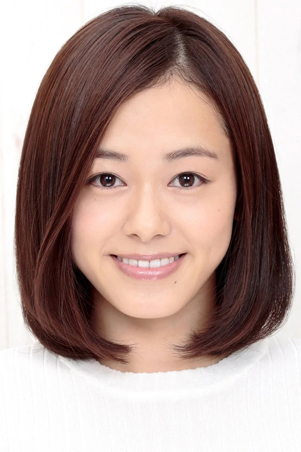 栞菜 as Aiko Shiratori in Hiromi-Kun! The Road to National Bancho