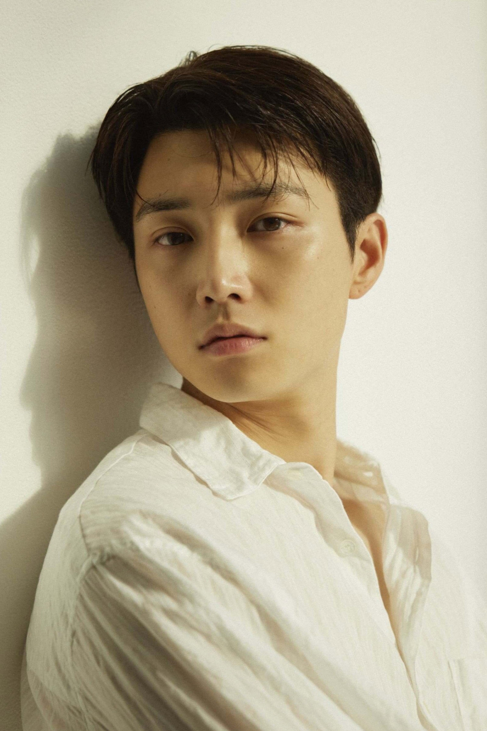 Itose Soichi as Takao  Akisada in Who Saw the Peacock Dance in the Jungle?