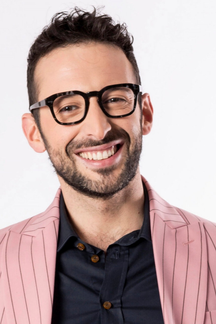 Mario Acampa as Hermes in L'anfora di Clio