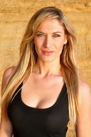 Cassie Fliegel as Scarlet in Pretty Twisted