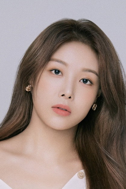 김유빈 as Waybin Family / Older Sister in My K-Star Family
