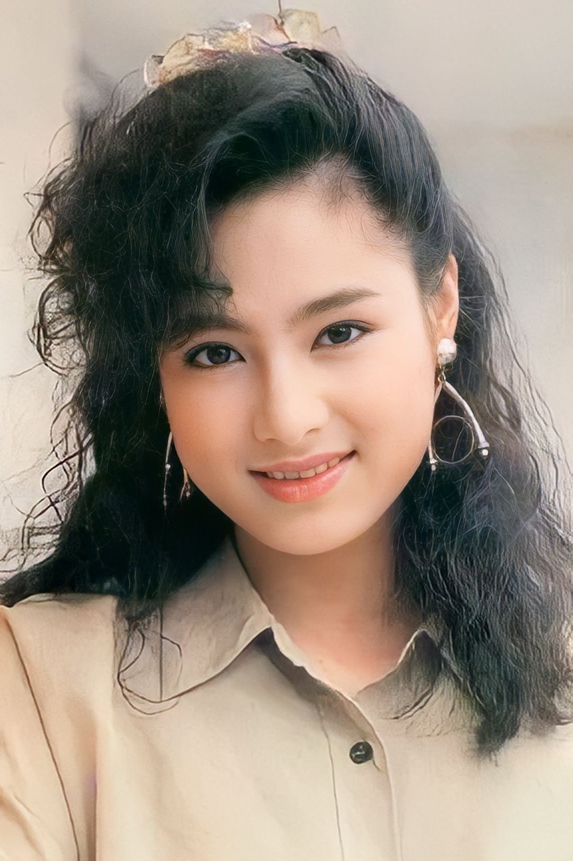 何美婷 as Halen in 妙人妙事