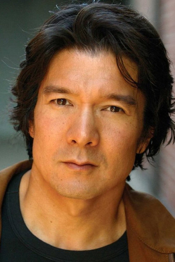 Tohoru Masamune as Martin Takagi in Chatter