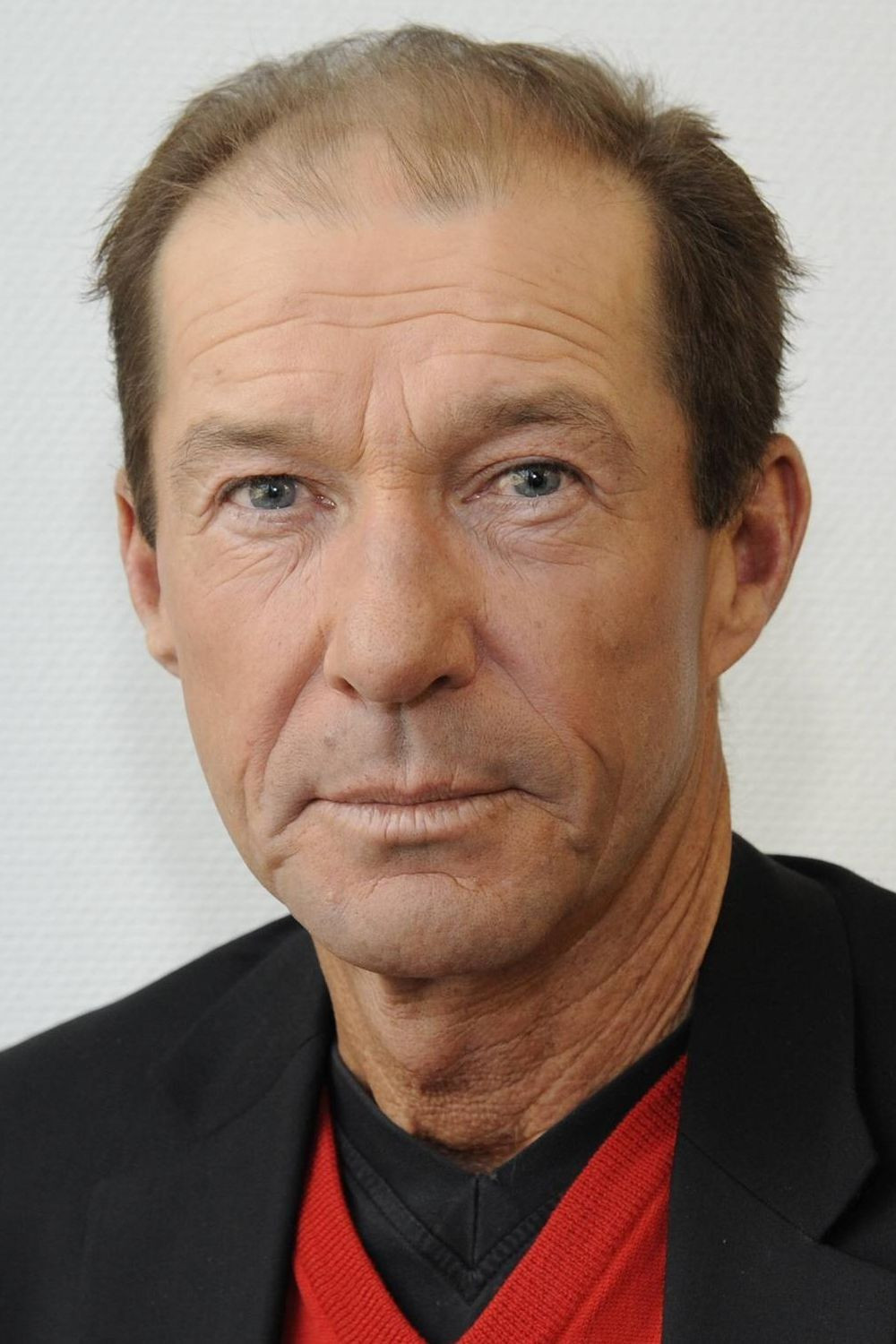 Michael Lesch as Dr. Stefan Junginger in Freunde fürs Leben