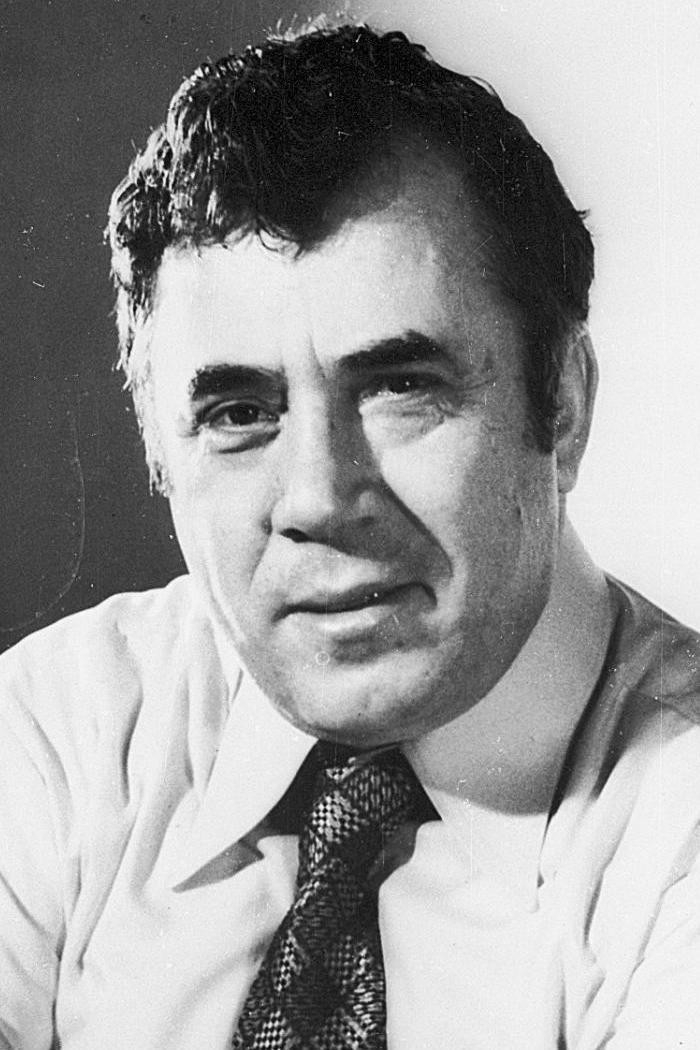Георги Калоянчев as Бай Симо in Фалшификаторът от  "Черния кос"