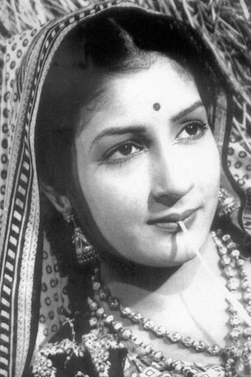 Mridula Rani as Mrs. Khanna (as Mridula) in Jab Jab Phool Khile