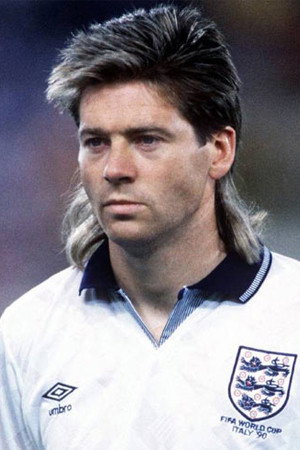 Chris Waddle as Self in C'est l'histoire d'un but