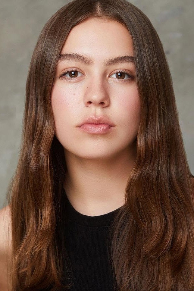 Kayden Brenna Tokarski as Older Crystal in Bruton