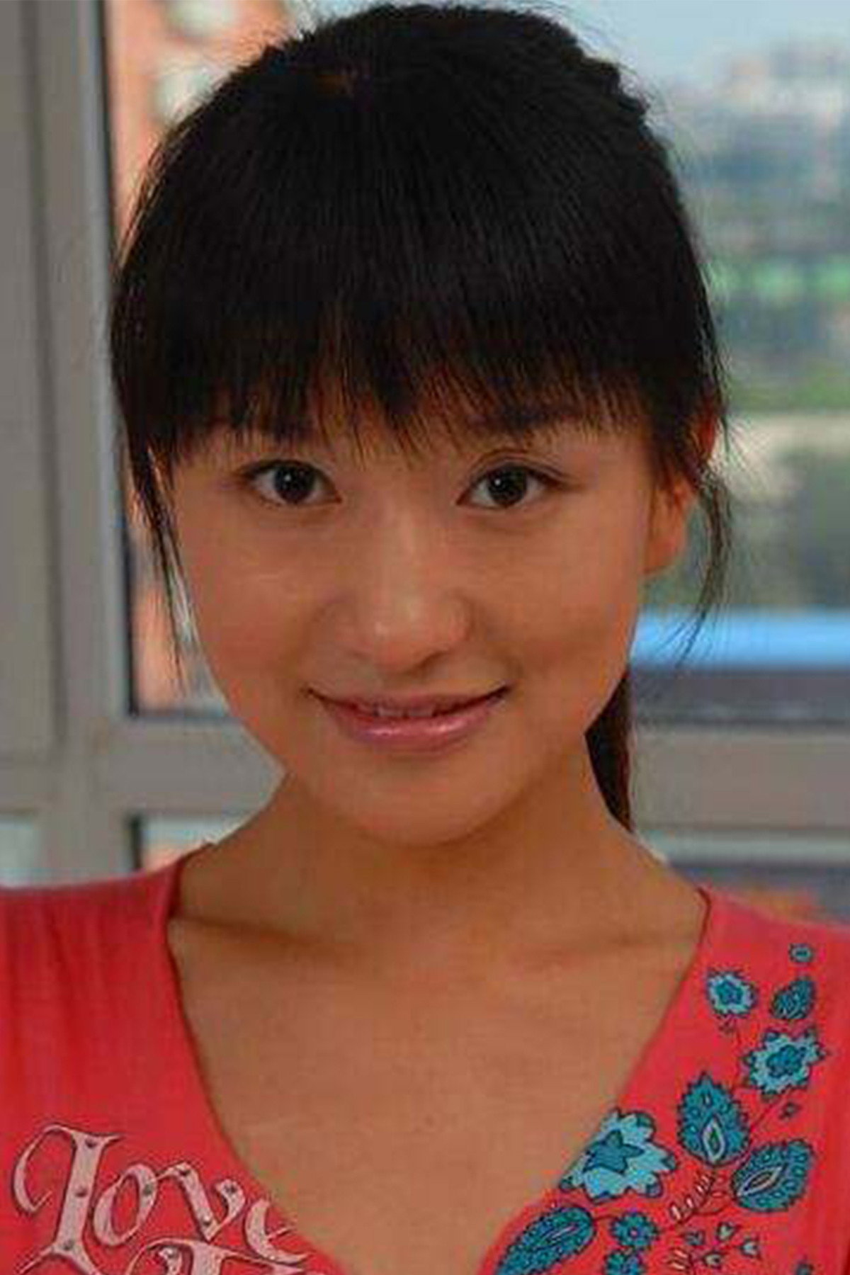 Hui Zeng as Li in A Deadline of Ten Days
