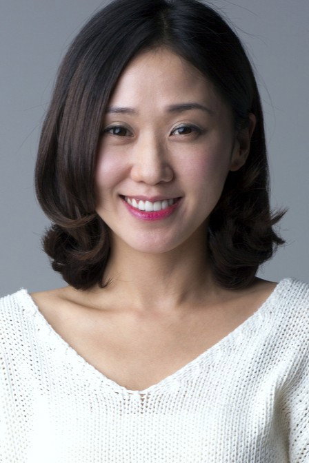 Hwang Eun-hoo as Eun-joo in I Am Home
