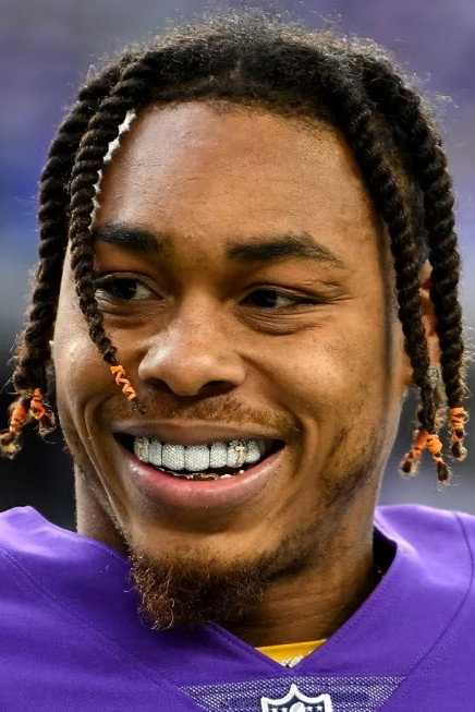 Justin Jefferson as Self in Receiver