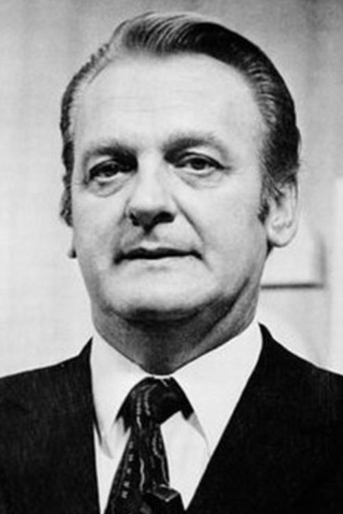 Eduard Bindas as Russian Captain (voice) in Hľadači svetla