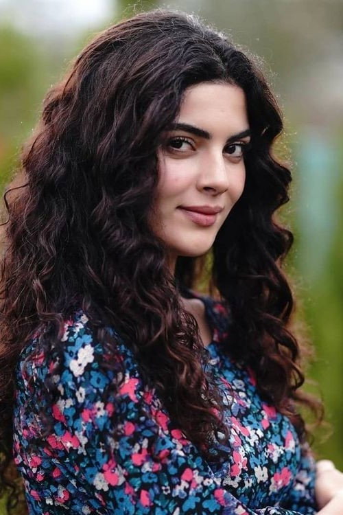 Setenay Süer as Gulperi in The Promise