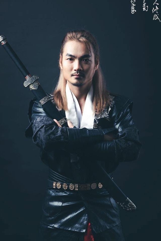 Trầm Minh Hoàng as Hổ Huynh in The Grand Miser