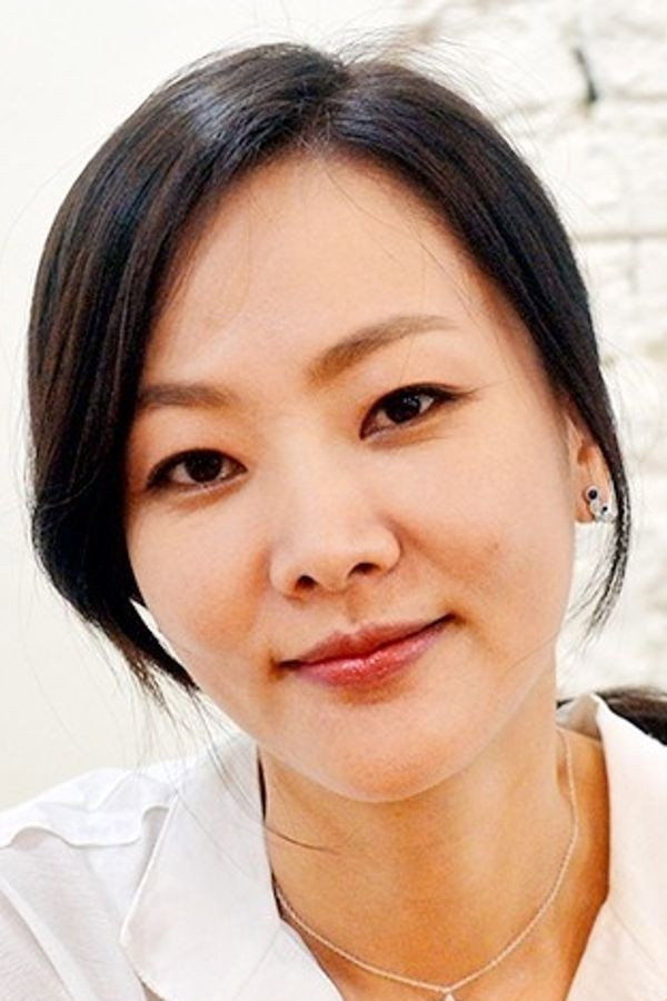 윤지혜 as Eun So-ri in Navillera