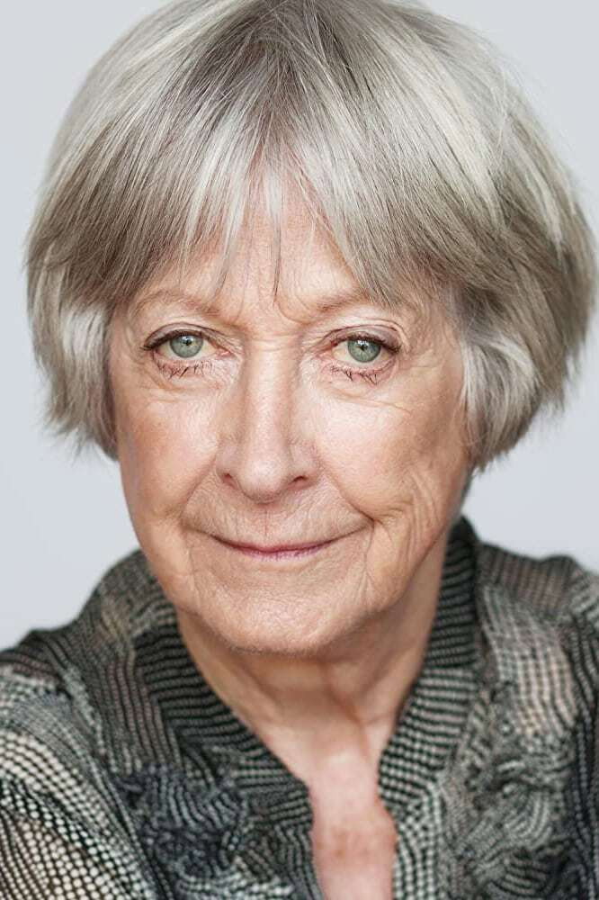 Lucinda Curtis as Sylvia in Dear John